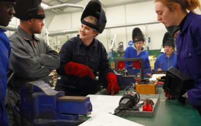 Share your skills and teach in further education