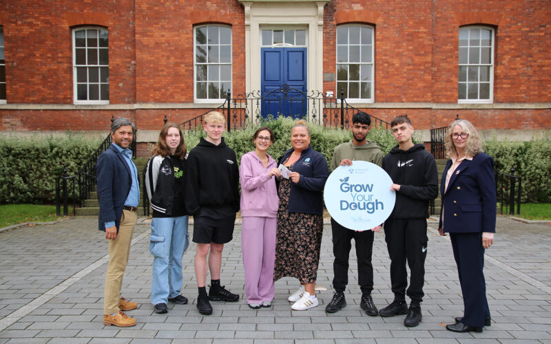 Business Students Take on Challenge to Raise Funds for Hospice